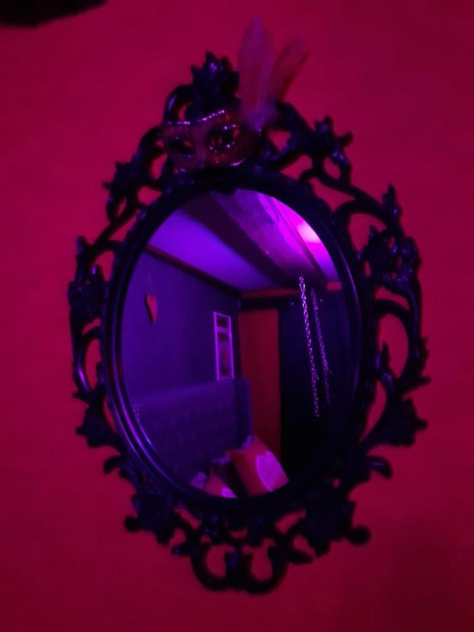 Love Room Le Rouge Et Noir Барр Екстер'єр фото