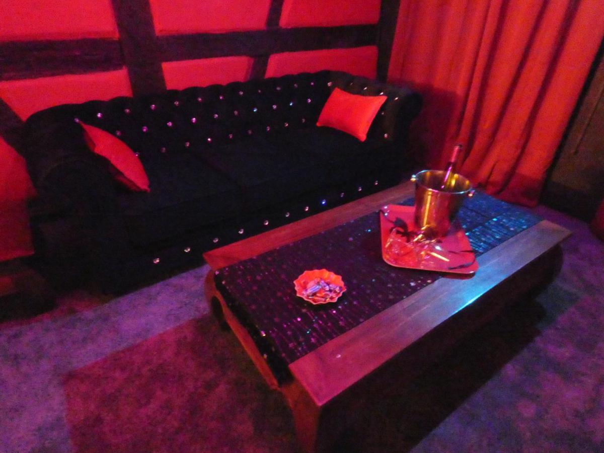 Love Room Le Rouge Et Noir Барр Екстер'єр фото