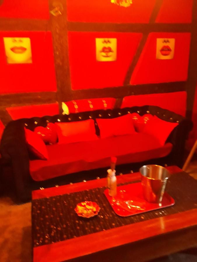 Love Room Le Rouge Et Noir Барр Екстер'єр фото