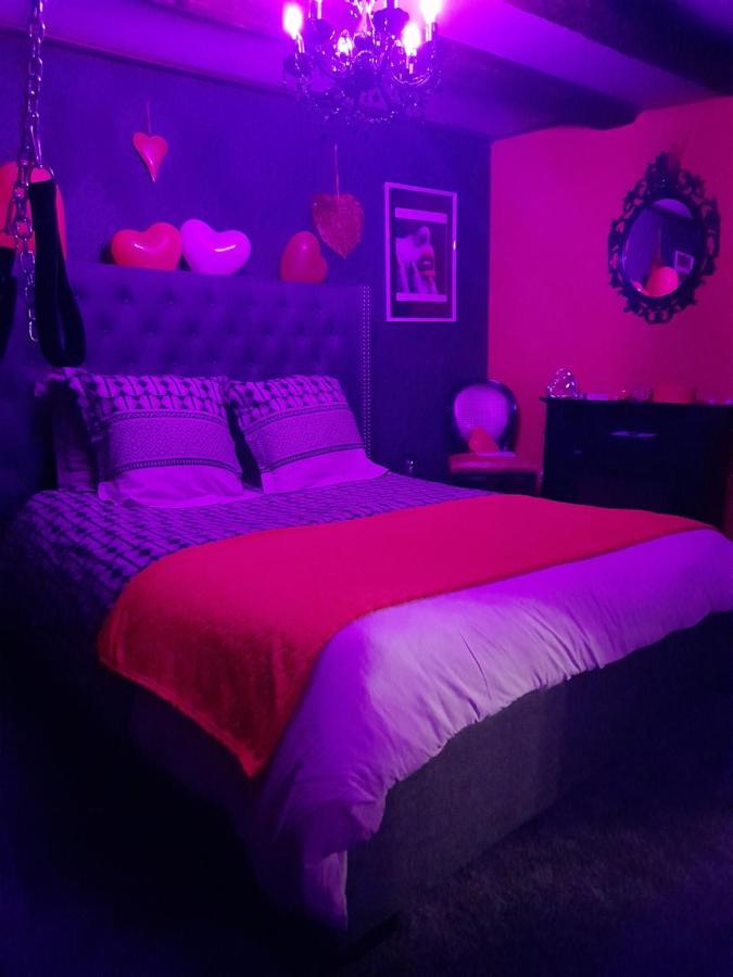 Love Room Le Rouge Et Noir Барр Екстер'єр фото