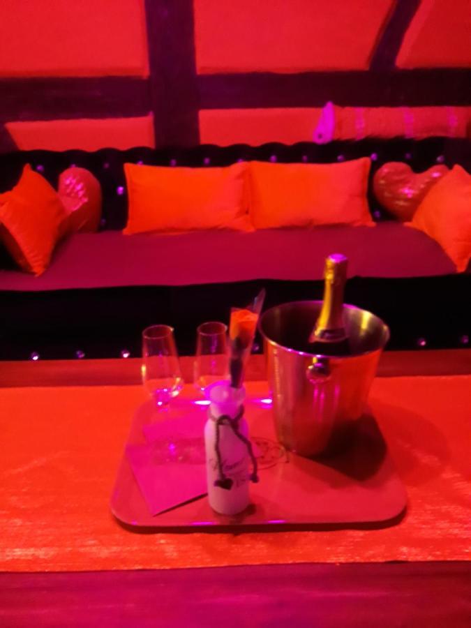 Love Room Le Rouge Et Noir Барр Екстер'єр фото