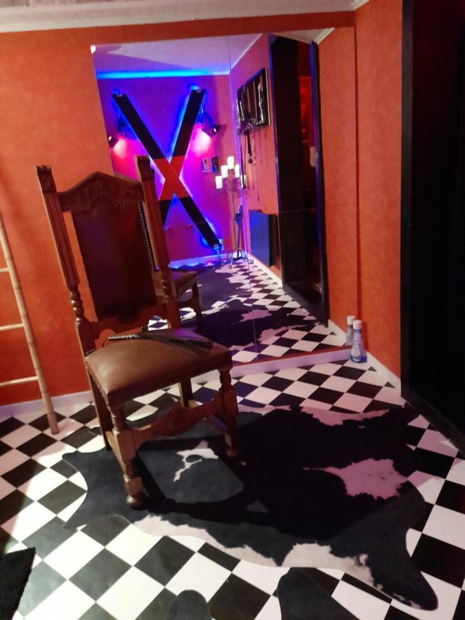 Love Room Le Rouge Et Noir Барр Екстер'єр фото