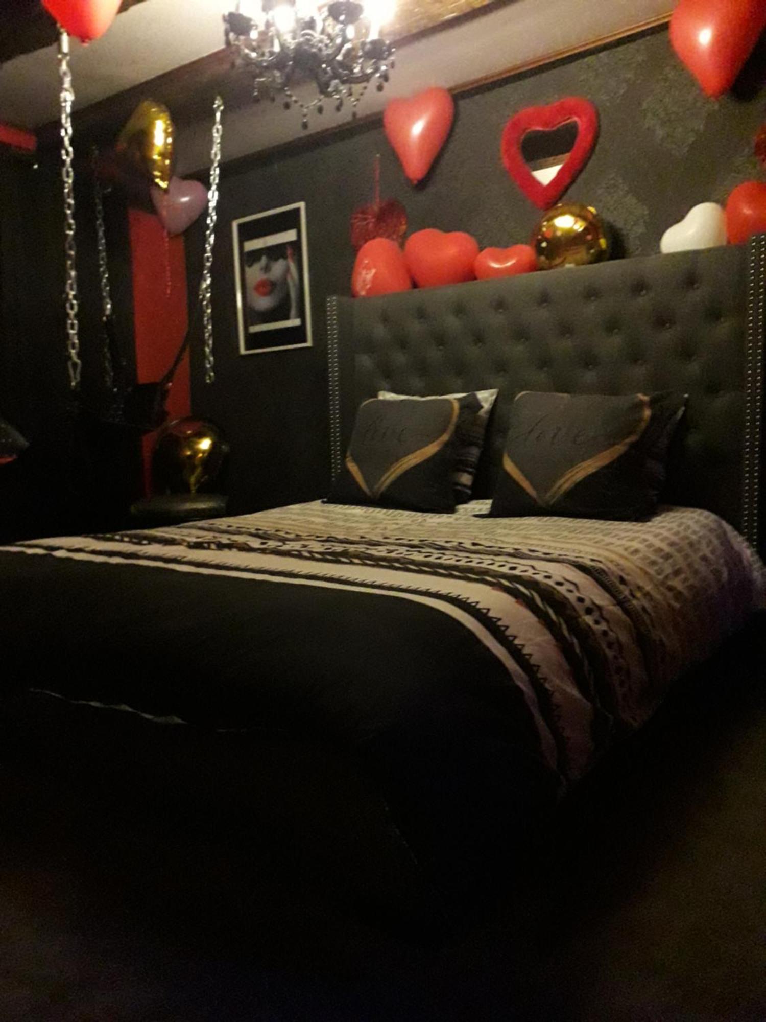 Love Room Le Rouge Et Noir Барр Екстер'єр фото