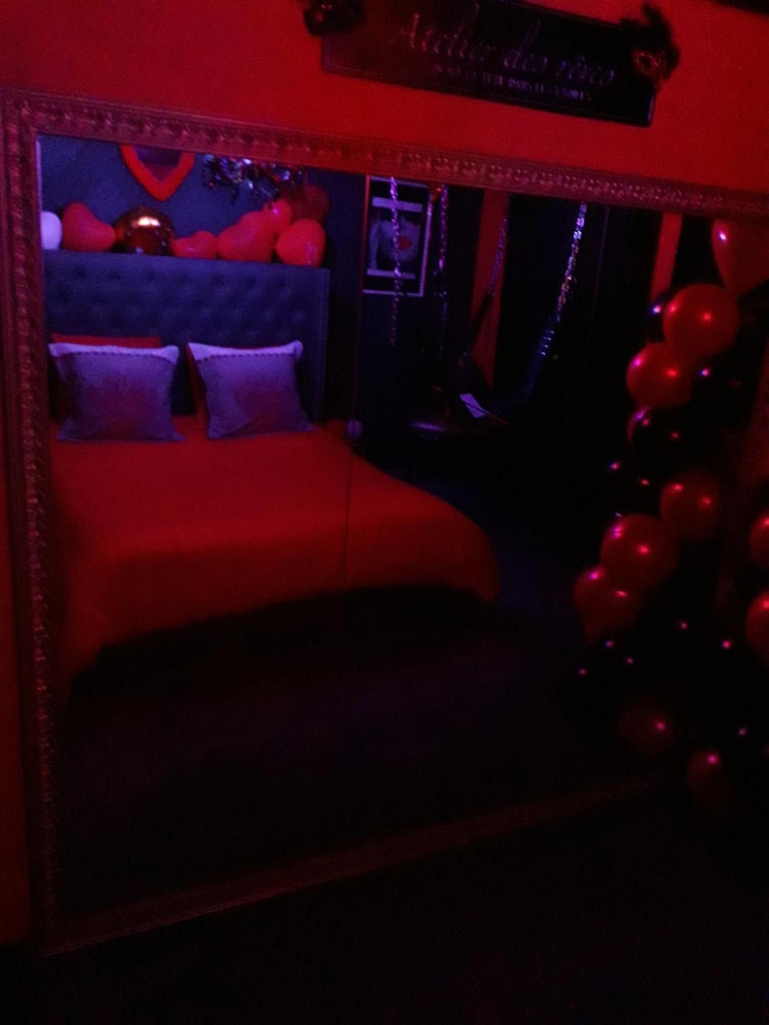 Love Room Le Rouge Et Noir Барр Екстер'єр фото