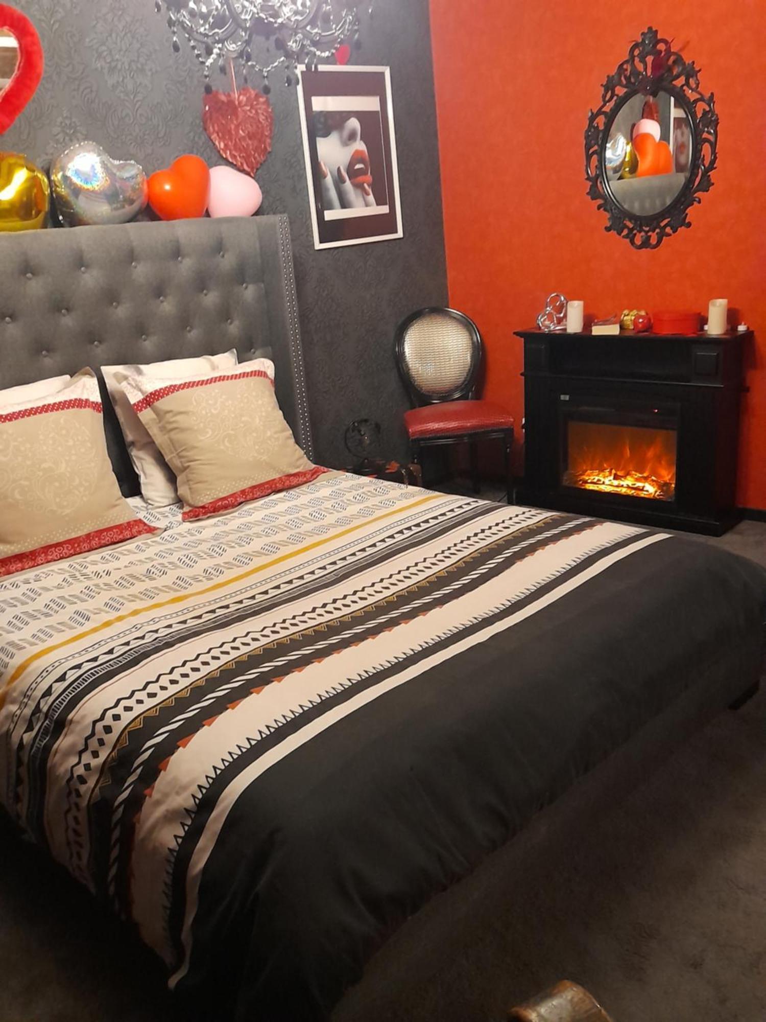 Love Room Le Rouge Et Noir Барр Екстер'єр фото