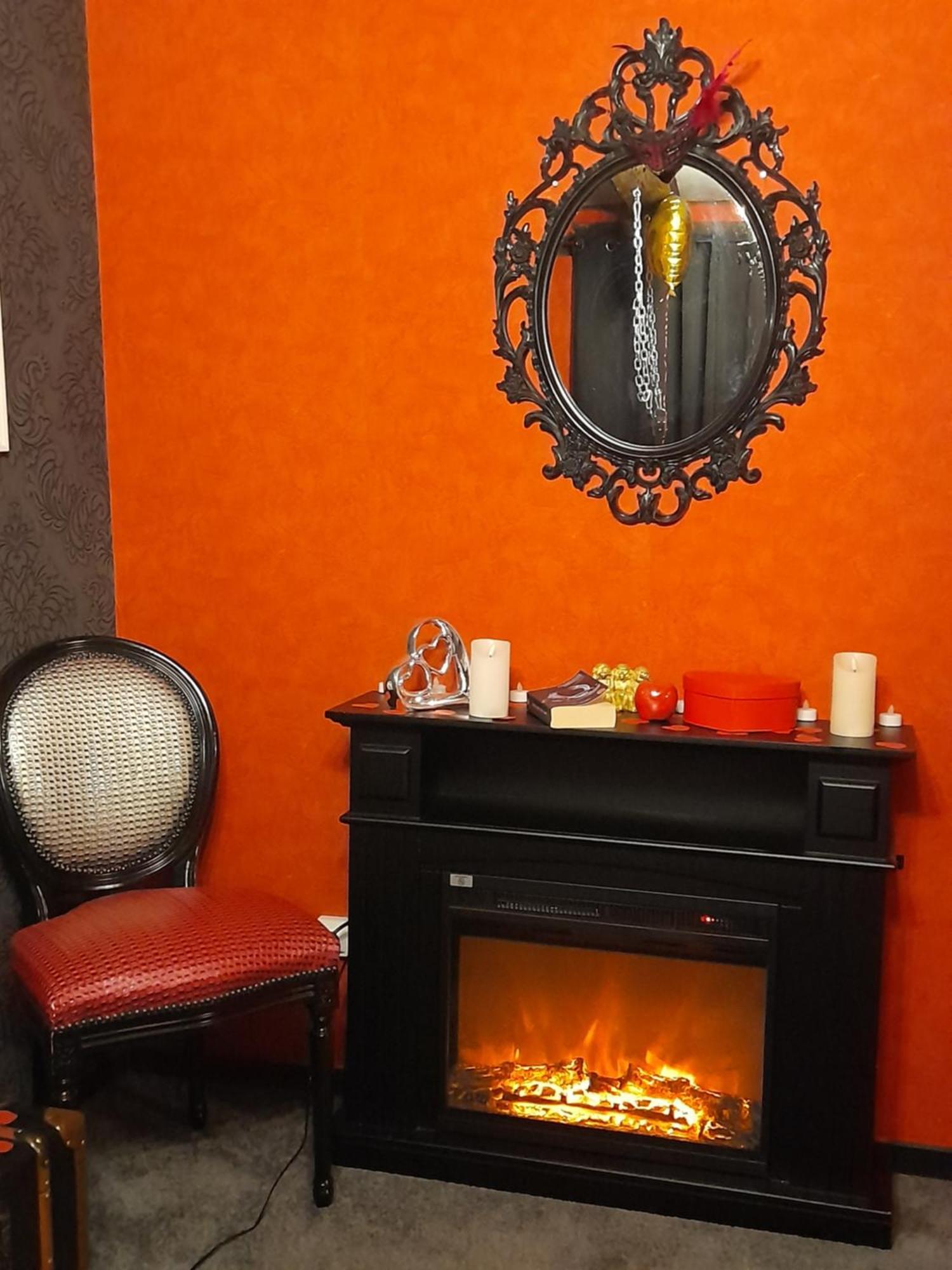 Love Room Le Rouge Et Noir Барр Екстер'єр фото